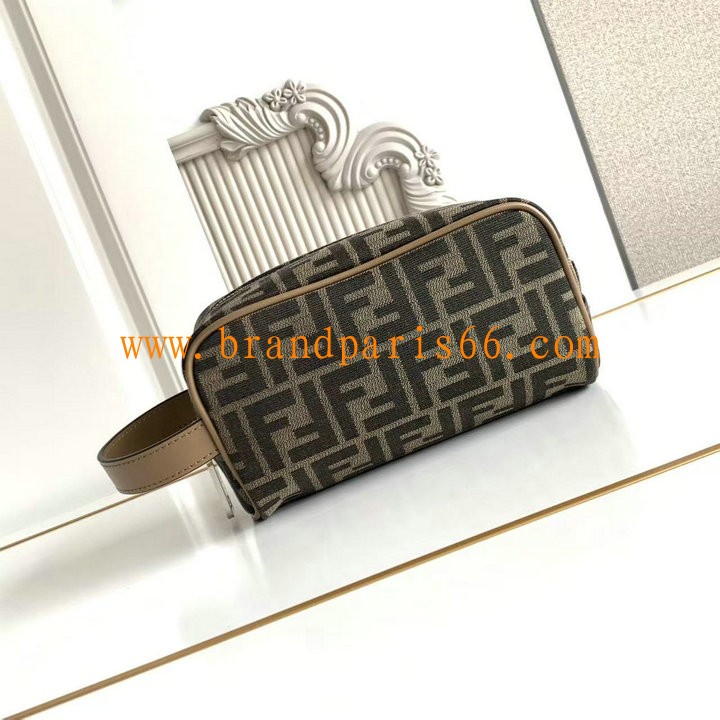 FD7N0151FKF-GH　フェンディ FENDI 2025年新作 FFジャカード 化粧かばん クラッチポーチ ストラップ付き 手持ちかばん