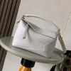 LE052239LJBS-025　ロエベ LOEWE 2026年新作 スモール パズル ハンドバッグ 2way ショルダーバッグ レディース レザー
