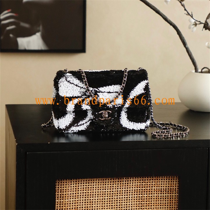 CH4561ZHBK-025　シャネル CHANEL 2026年新作 スモール ハンドバッグ フラップバッグショルダーバッグ スパンコール レディース
