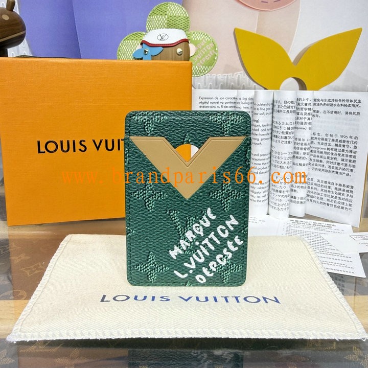 M26949-057　ルイヴィトン LOUISVUITTON 2026年新作 ポルト カルト マグネット カードケース スマートフォンケース モノグラム ヘリテージ キャンバス