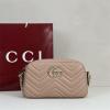 GG855273PLF-99　グッチ GUCCI 2026年新作 スクエア カメラバッグ ショルダーバッグ チェーンポーチ