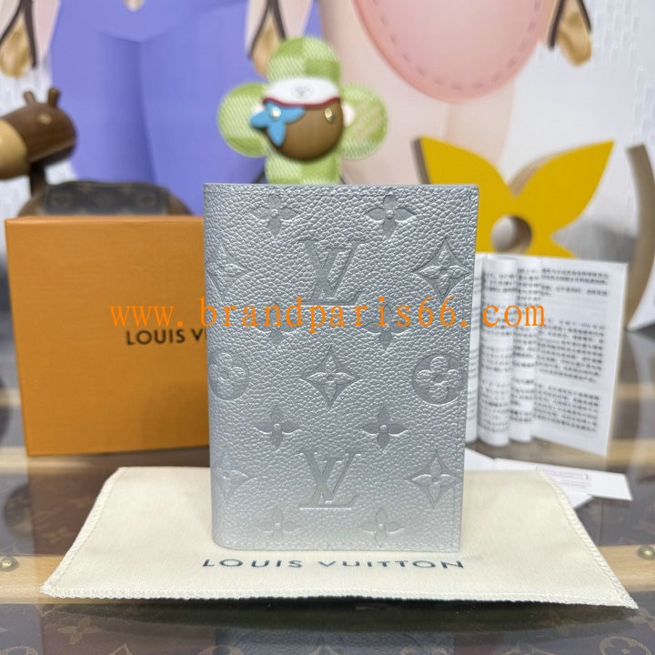 M63914Y-057　ルイヴィトン LOUISVUITTON 2026年新作 クーヴェルテュール パスポール NM パスポートケース カードケース モノグラムアンプラントレザー