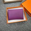 HK26002HZ-063　エルメス HERMES 2026年新作 カルヴィ カードケース 名刺入れ カードホルダー 二つ折り コンパクト 小銭入れ ヴォーエプソン 