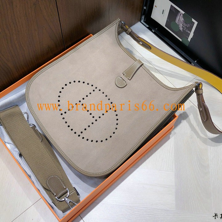 HEV29RPPHS-063　エルメス HERMES 2026年新作 エヴリン 29 ショルダーバッグ レディース