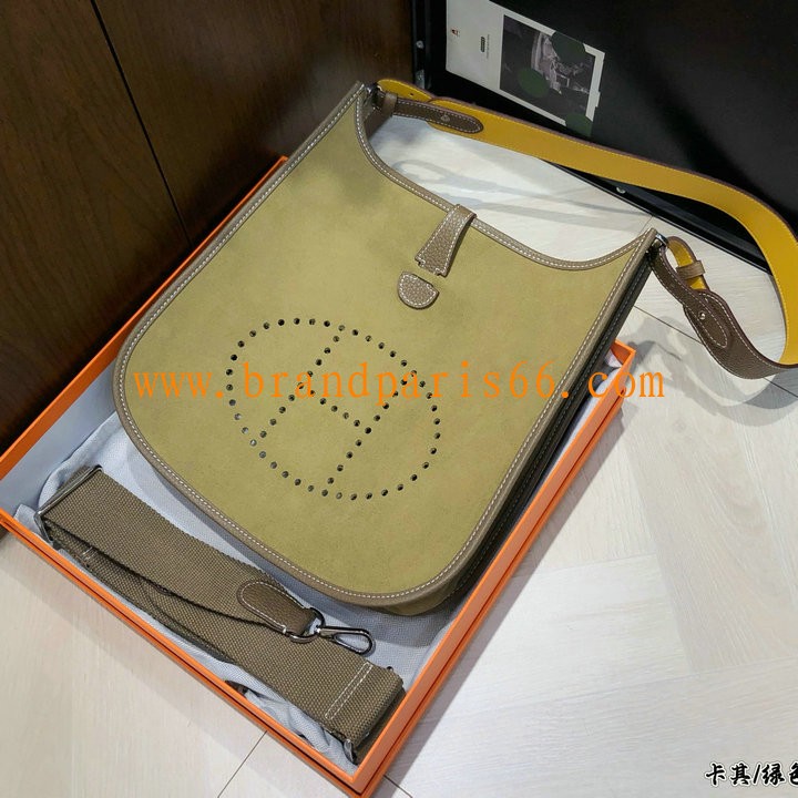 HEV29RPPKG-063　エルメス HERMES 2026年新作 エヴリン 29 ショルダーバッグ レディース