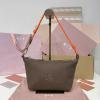 MM5NE841BSK-GH　ミュウミュウ MIUMIU 2026年新作 ポーチ ミニ ホーボーバッグ トートバッグ ハンドバッグ レディース 高質感