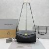 BA92401PBK-99　バレンシアガ BALENCIAGA 2026年新作  LE 7 ショルダーバッグ ミディアムバッグ レザー レディース