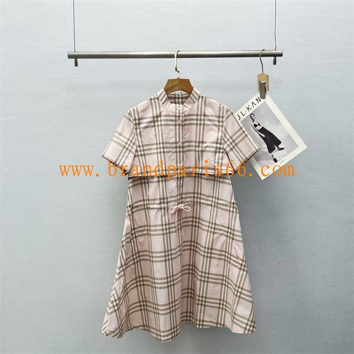 KQBR26001-XG　バーバリー BURBERRY 2026年新作 チェック柄 ドレス レディース ミディ カジュアル 日常 上質