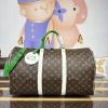 M13926-057　ルイヴィトン LOUISVUITTON 2026年 LVゴルフ キーポル バンドリエール 50 ハンドバッグ モノグラム キャンバス 