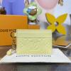 M28994-057　ルイヴィトン LOUISVUITTON 2026年 カードケース ポルト カルト LV チャーム モノグラム アンプラント レザー