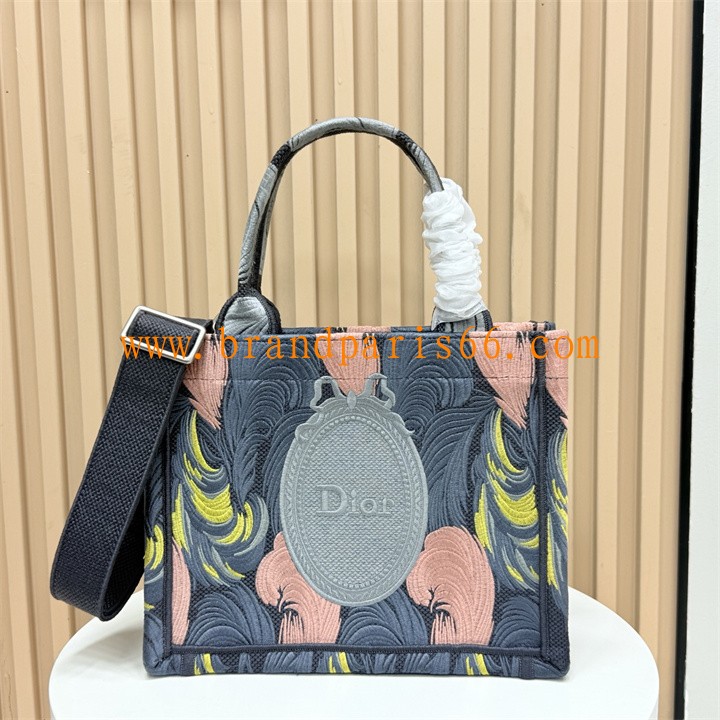 CD1265JZYM-JS　クリスチャンディオール CHRISTIAN DIOR 2026年 Book Tote ブック トートバッグ ショルダーバッグ レディース