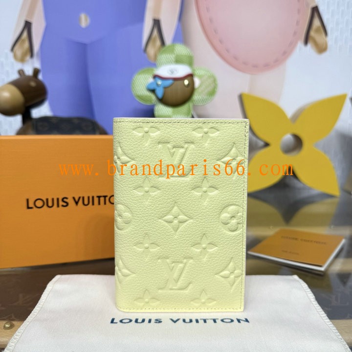 M28991Y-057　ルイヴィトン LOUISVUITTON 2026年 パスポートカバー クーヴェルテュール パスポール モノグラム アンプラント レザー
