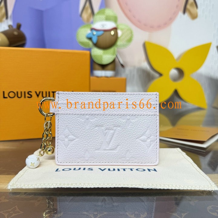 M29250-057　ルイヴィトン LOUISVUITTON 2026年 カードケース ポルト カルト LV チャーム モノグラム アンプラント レザー