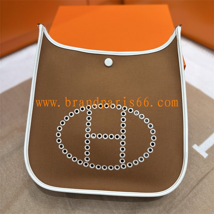 HEV29BPBZS-063　エルメス HERMES 2026年 エヴリン 29 スモール ショルダーバッグ レディース